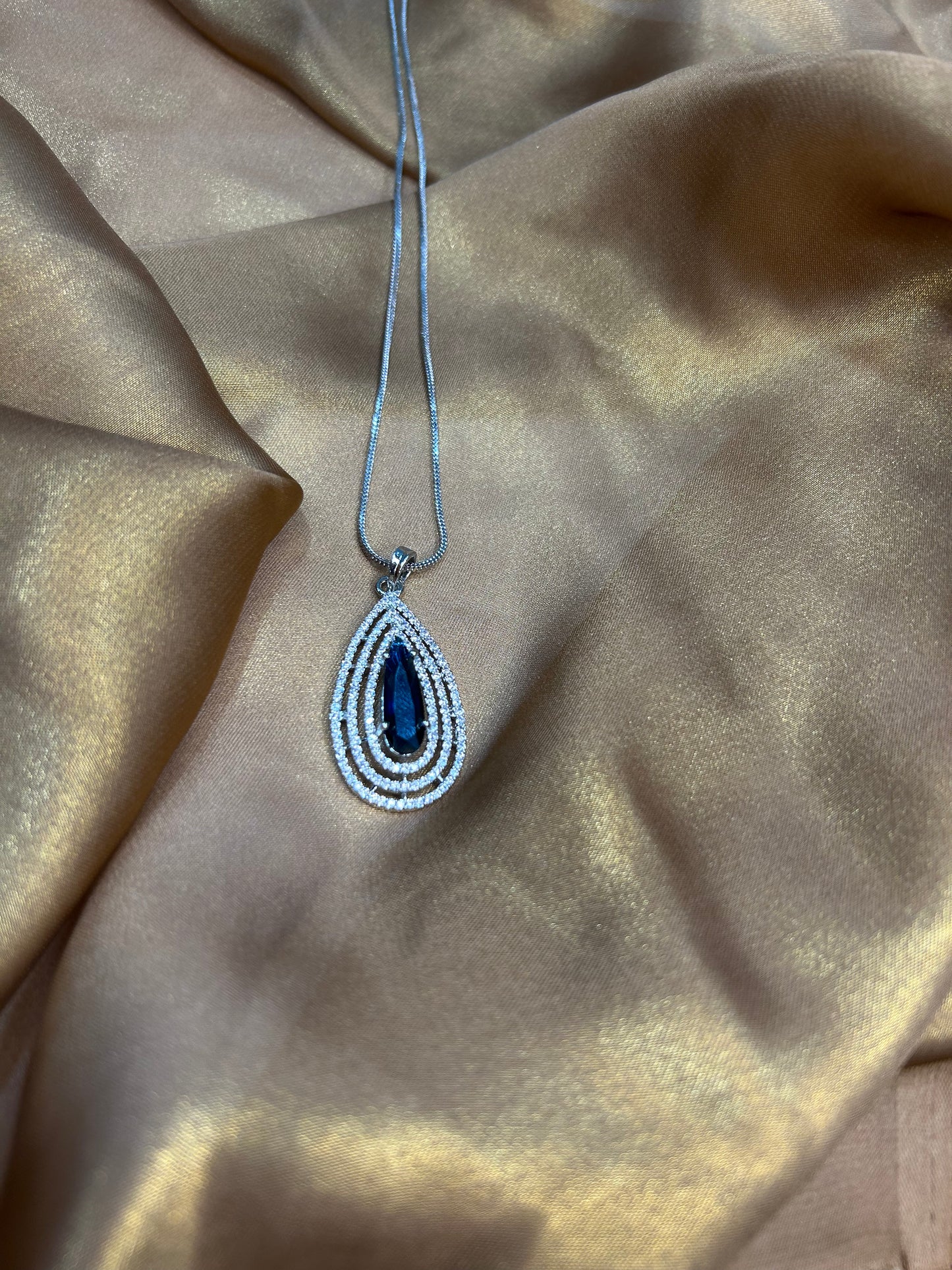 Grace AD Pendant Set