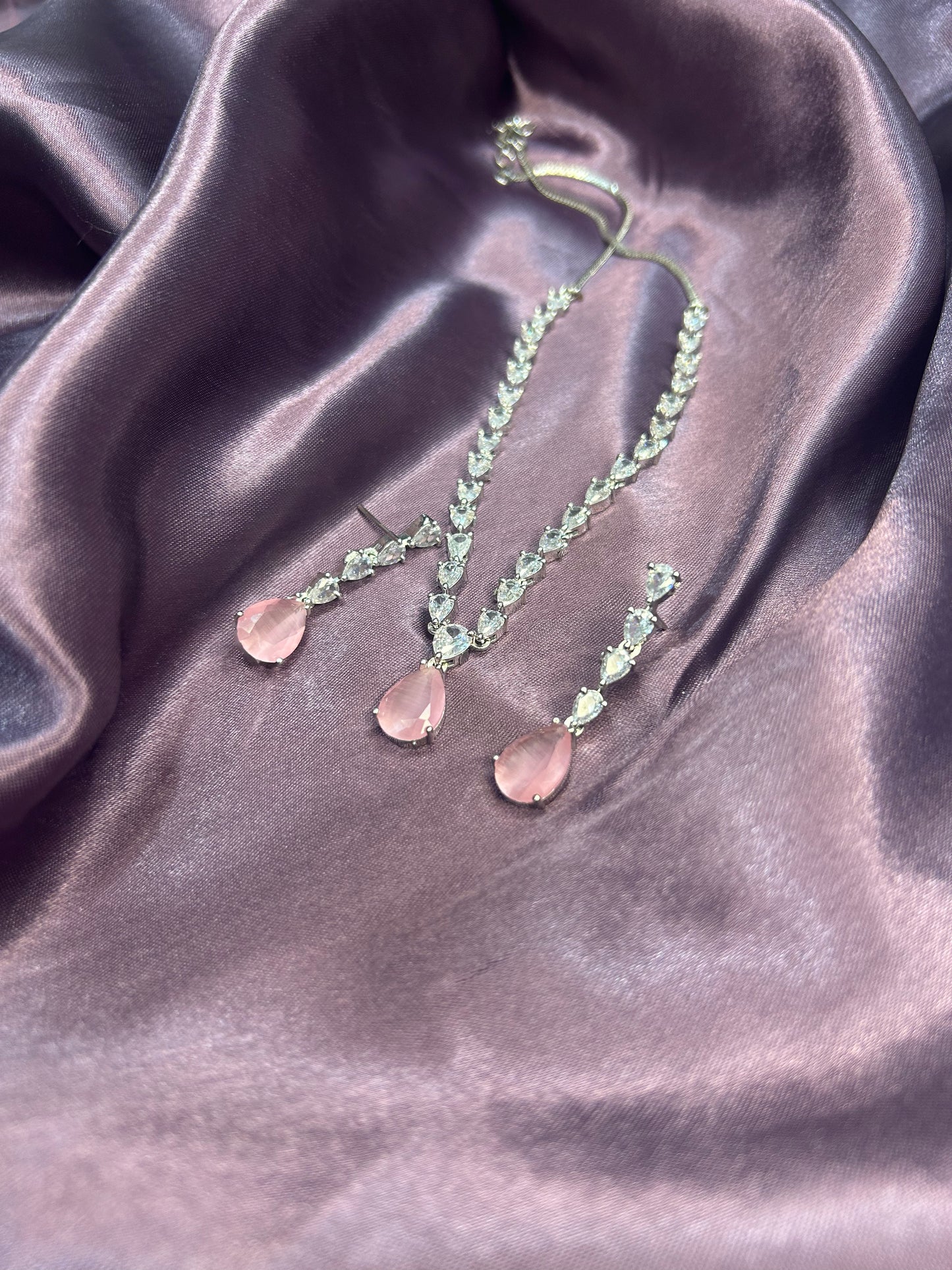 Olivia AD Necklace Set