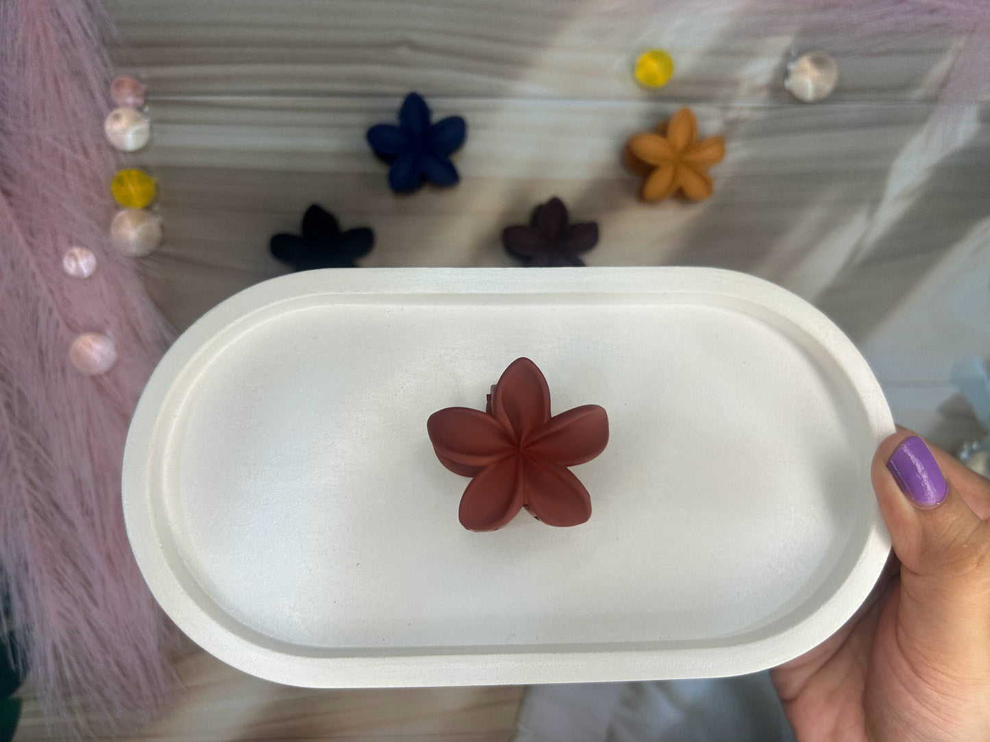 Flower Matte Small Clutcher