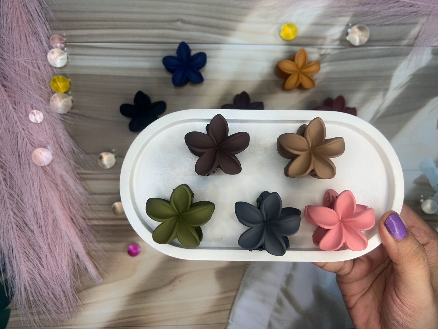 Flower Matte Small Clutcher