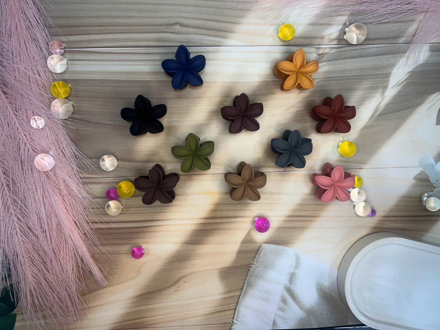 Flower Matte Small Clutcher