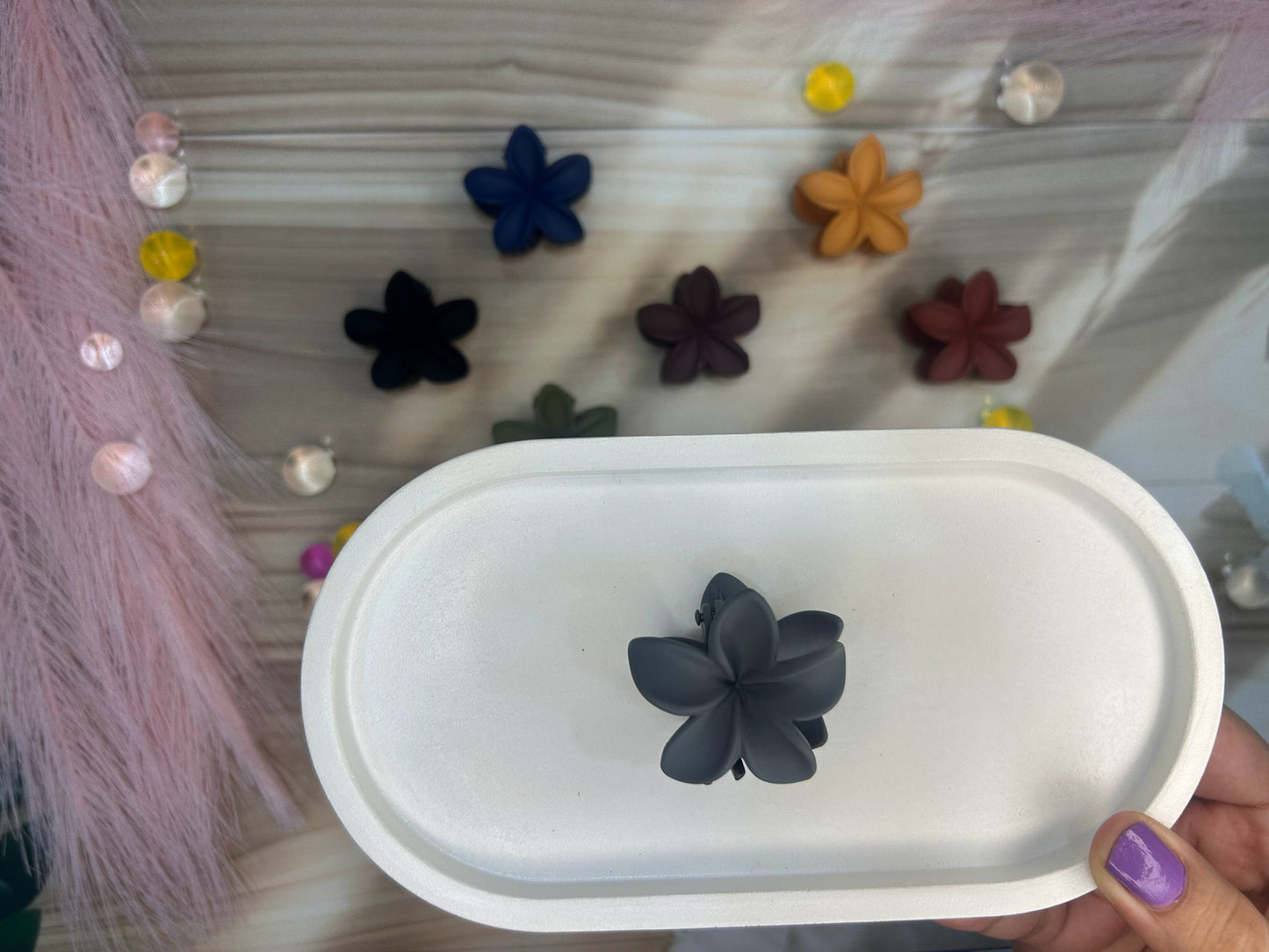 Flower Matte Small Clutcher