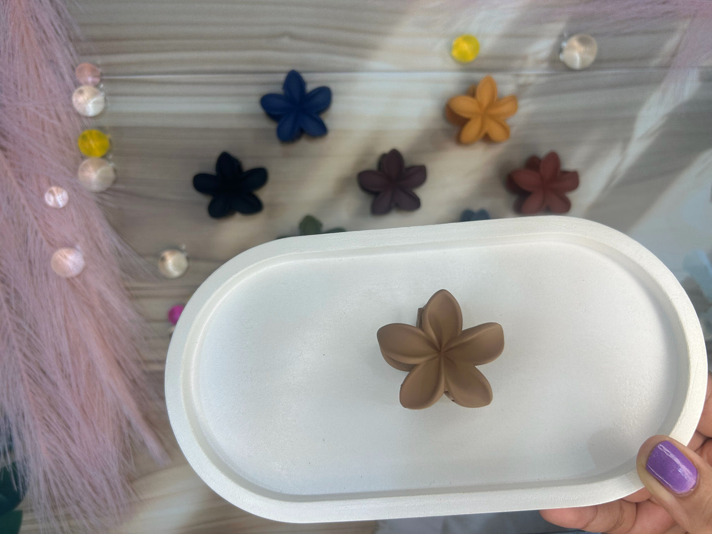 Flower Matte Small Clutcher