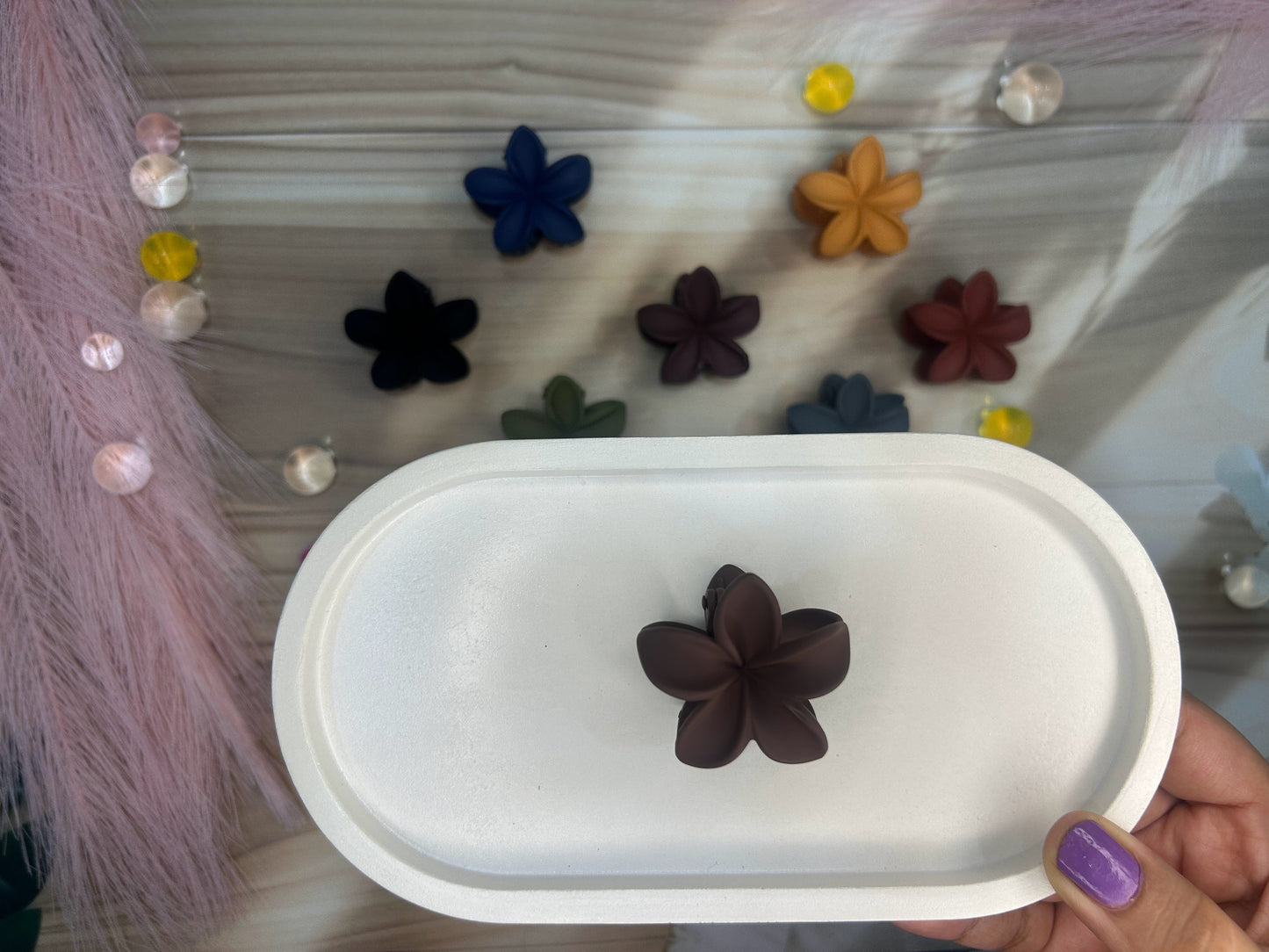 Flower Matte Small Clutcher