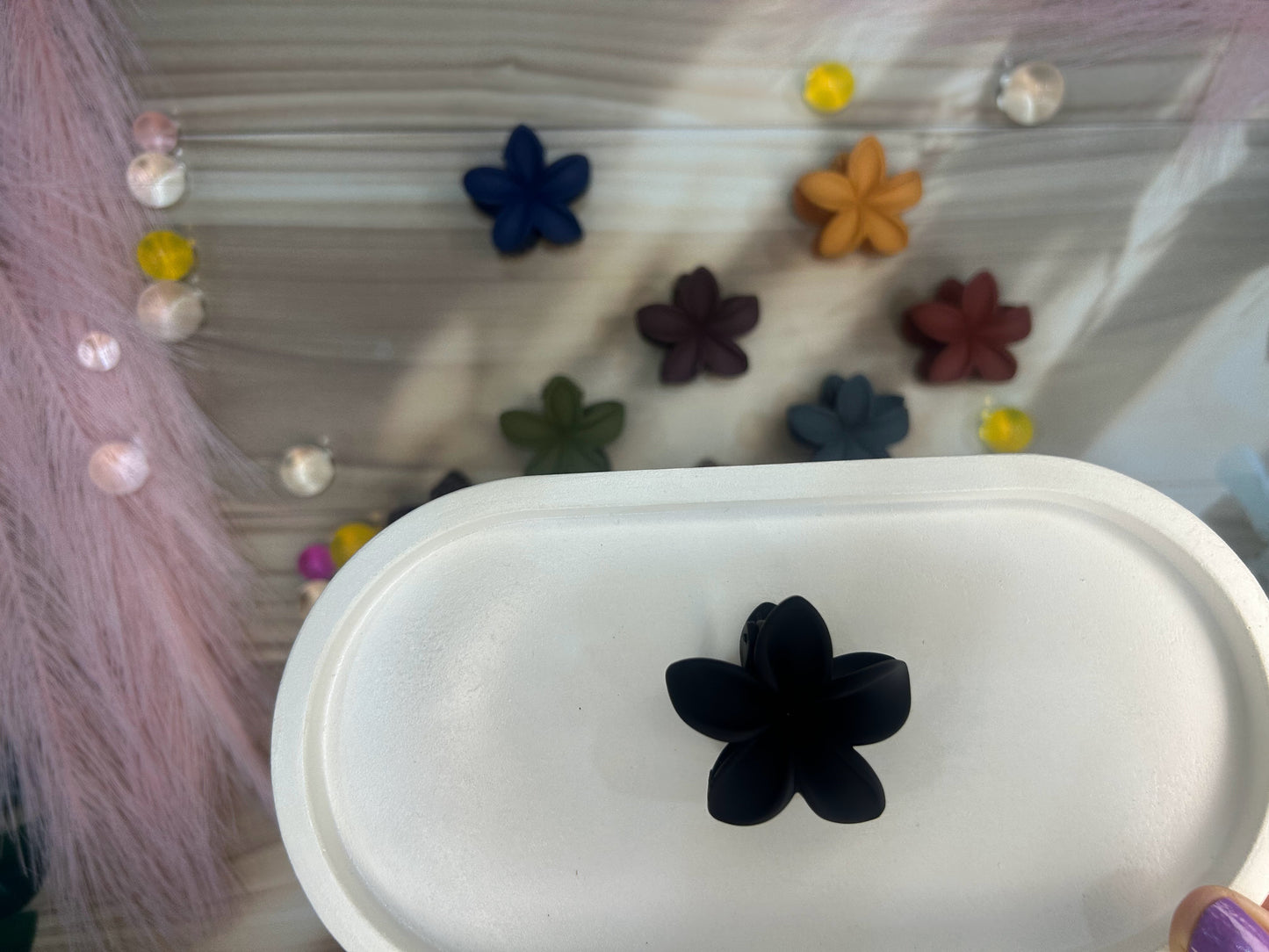 Flower Matte Small Clutcher