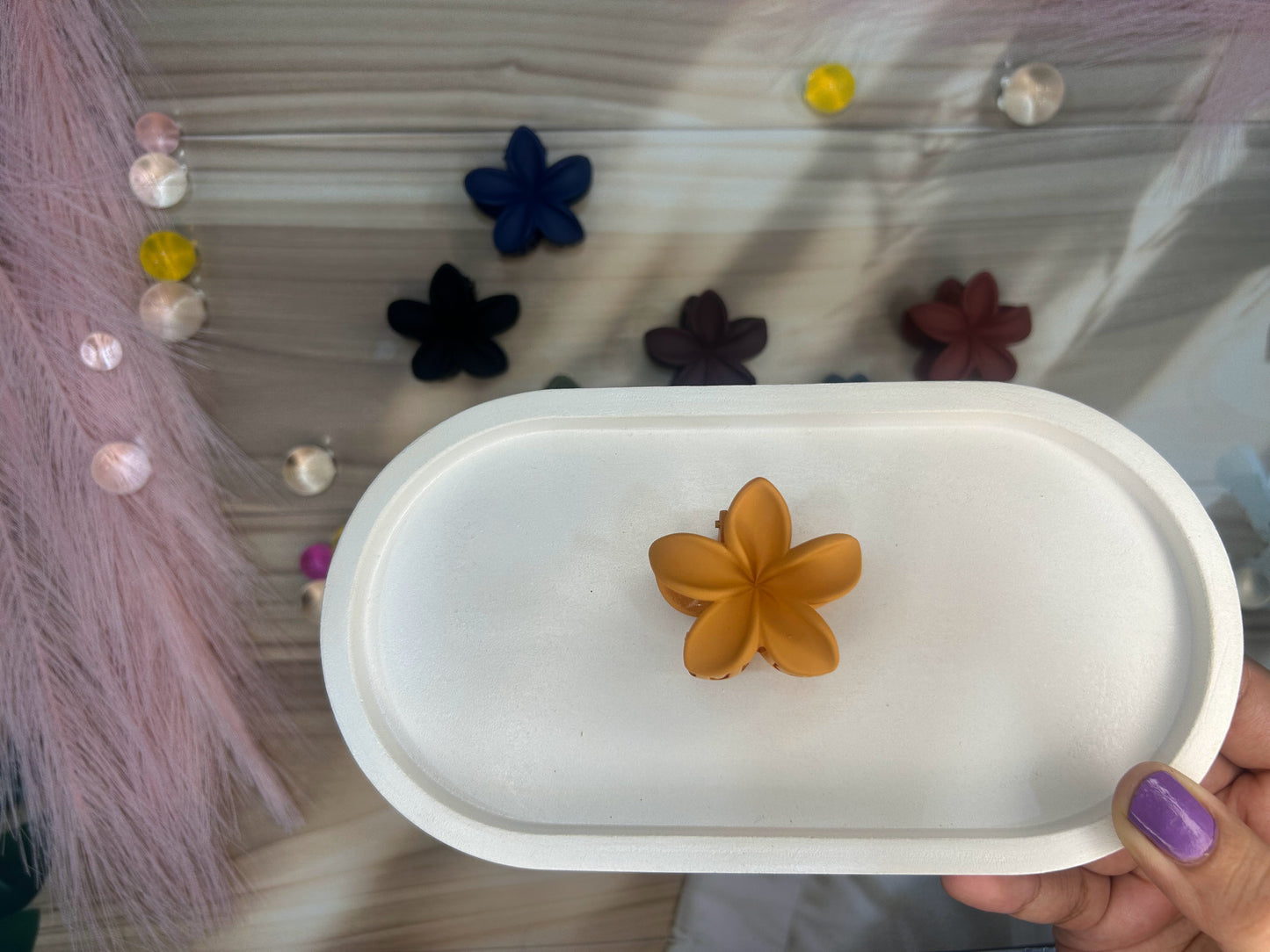 Flower Matte Small Clutcher