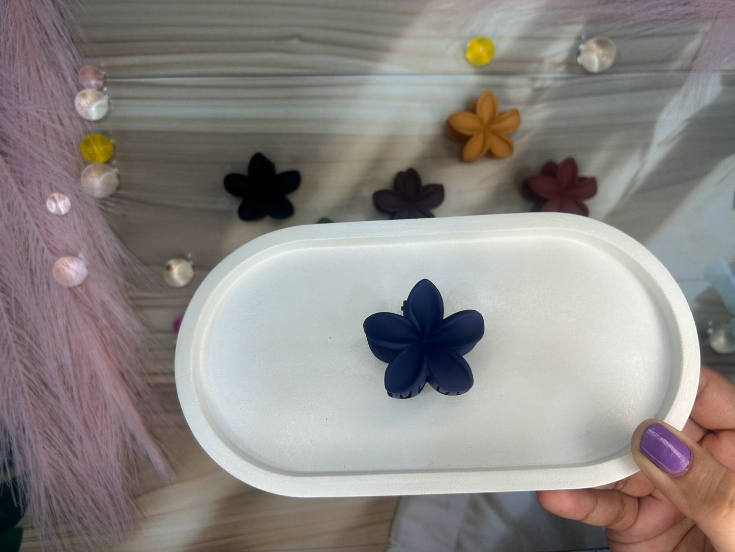 Flower Matte Small Clutcher