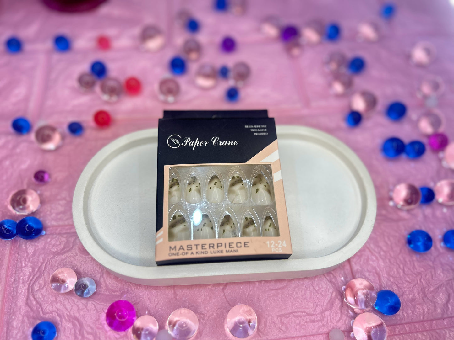 White Design Press On Nails for Women Fake Nails 12 Pcs with Nail Stickers ,beautiful fake false nails